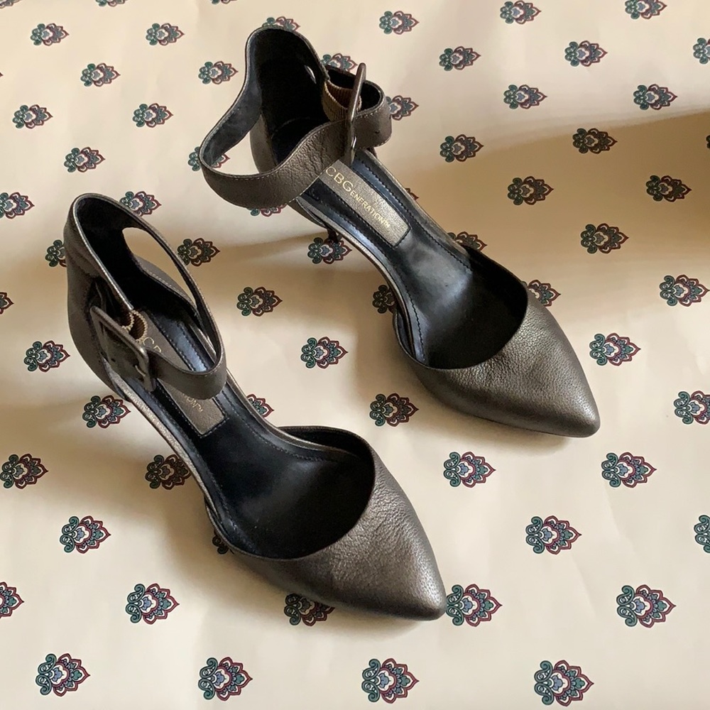 BCBG heels